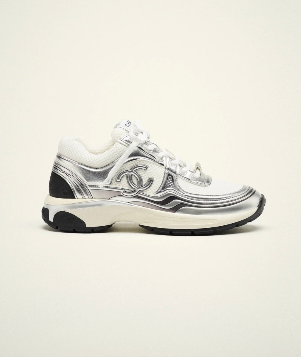 Chanel runner