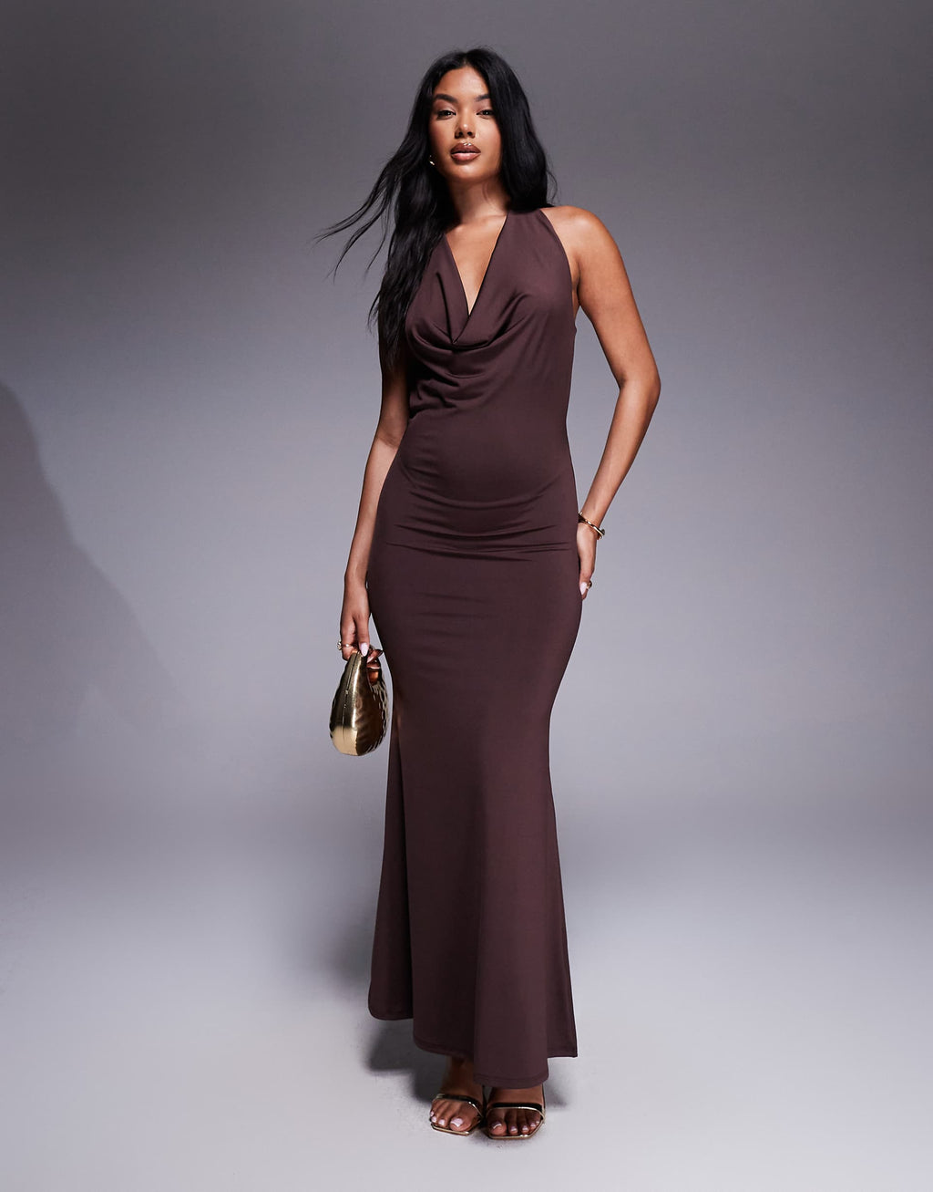 Robe longue à dos nu et col bénitier - Marron