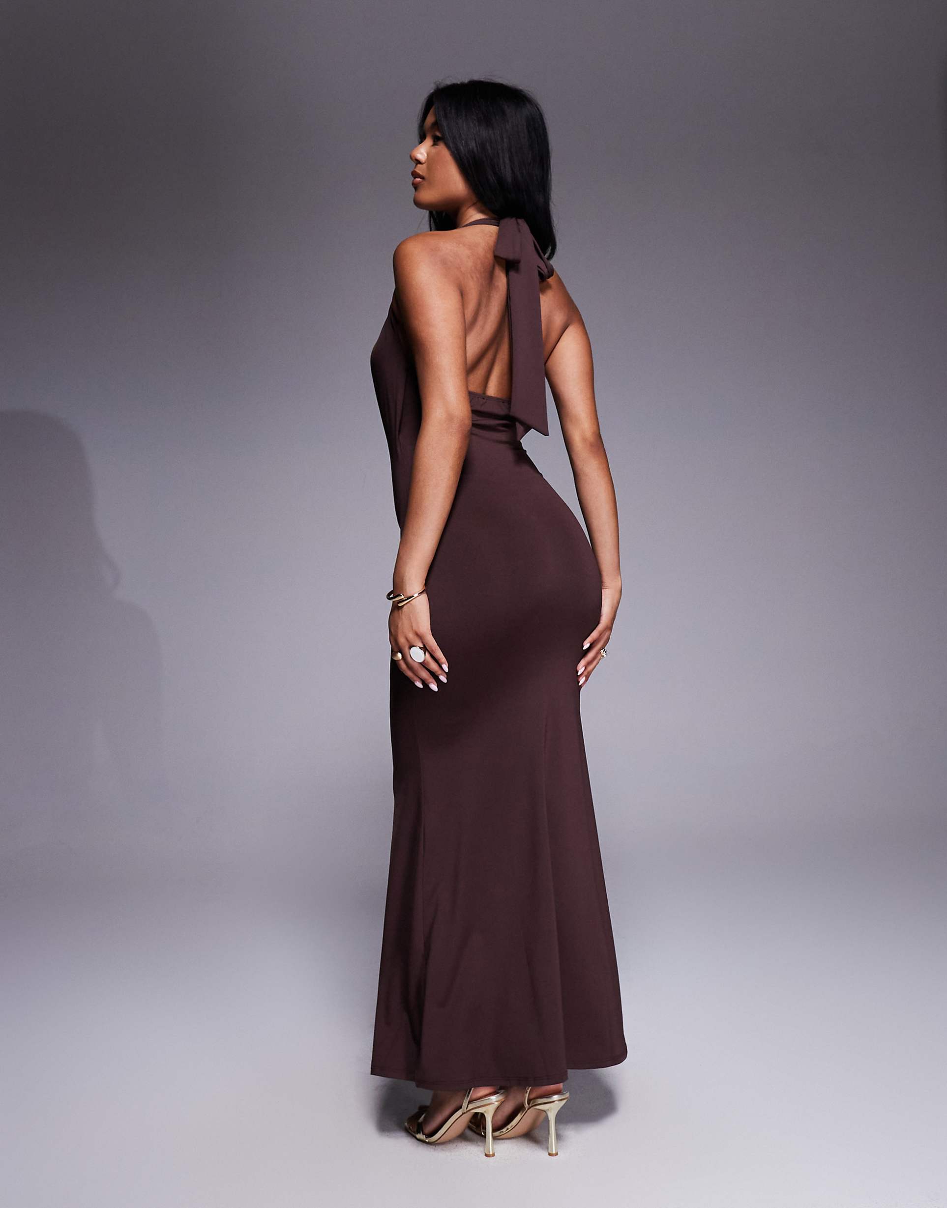 Robe longue à dos nu et col bénitier - Marron