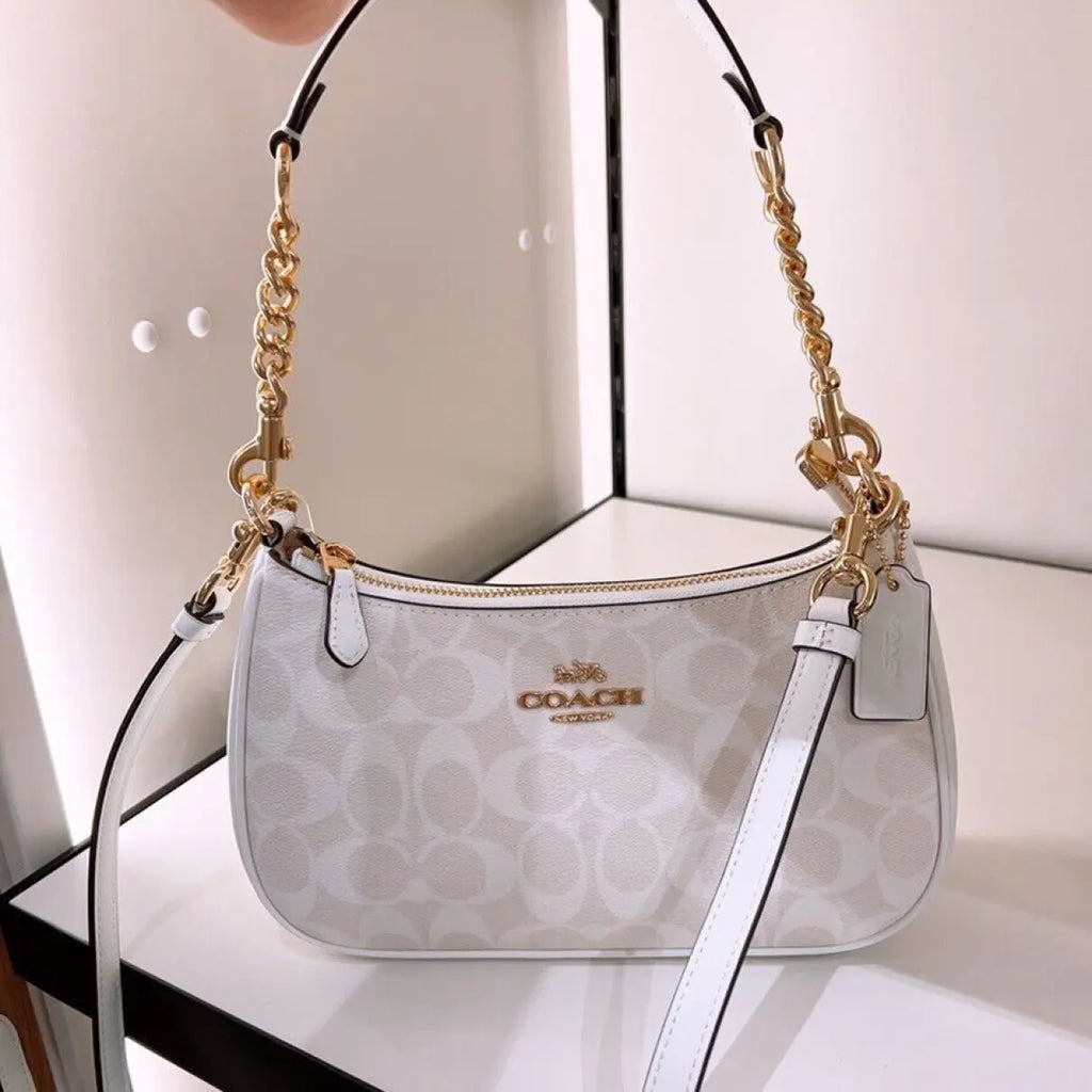 Sac à main en cuire « Coach » 👜