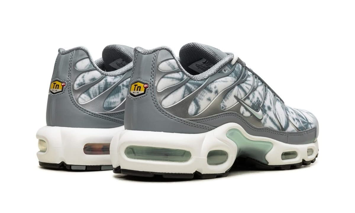 AIR MAX PLUS ORIGINS WATERWAY