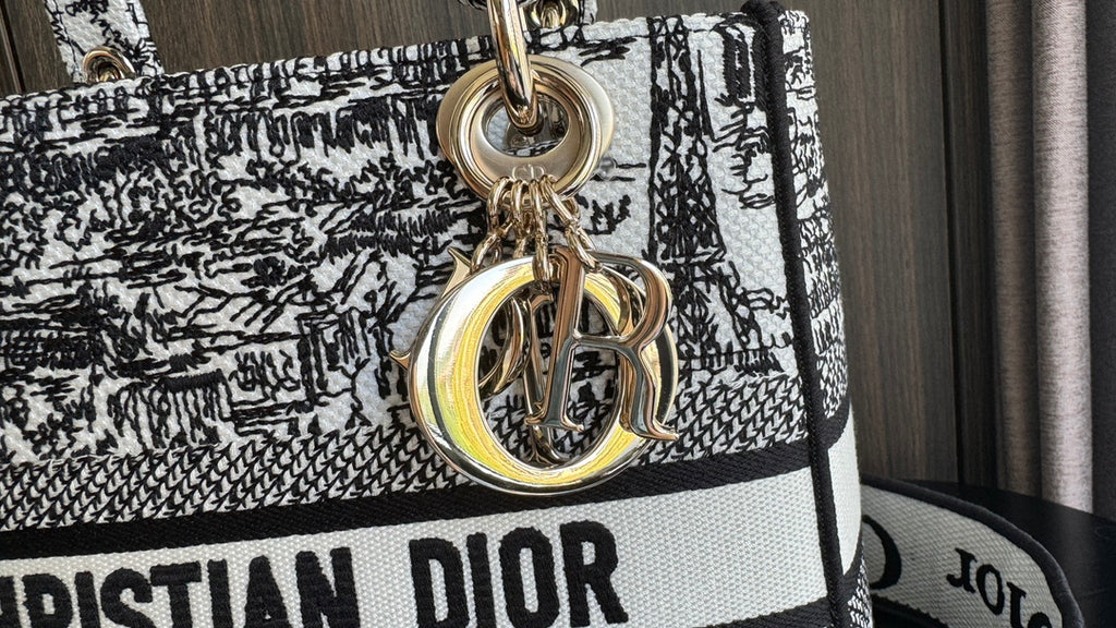 CHRISTIAN DIOR PRE-OWNED