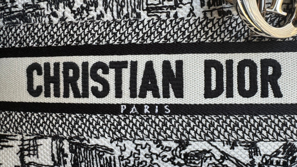CHRISTIAN DIOR PRE-OWNED